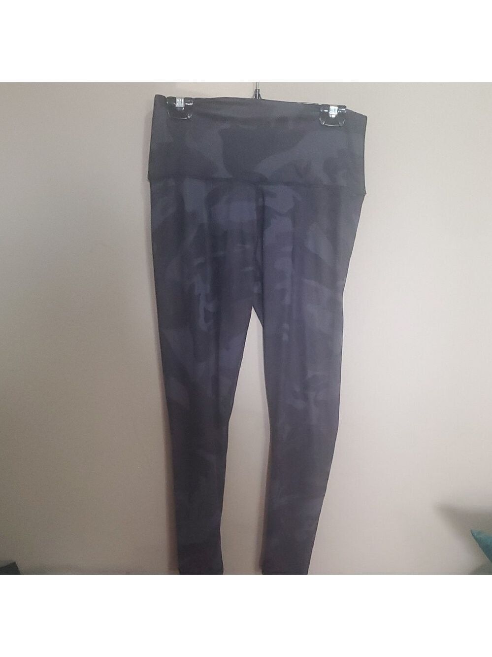 Lululemon Align High Rise Black Camo Leggings Size 10